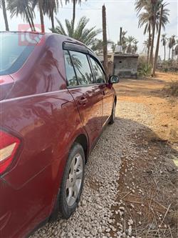 نيسان فيرسا